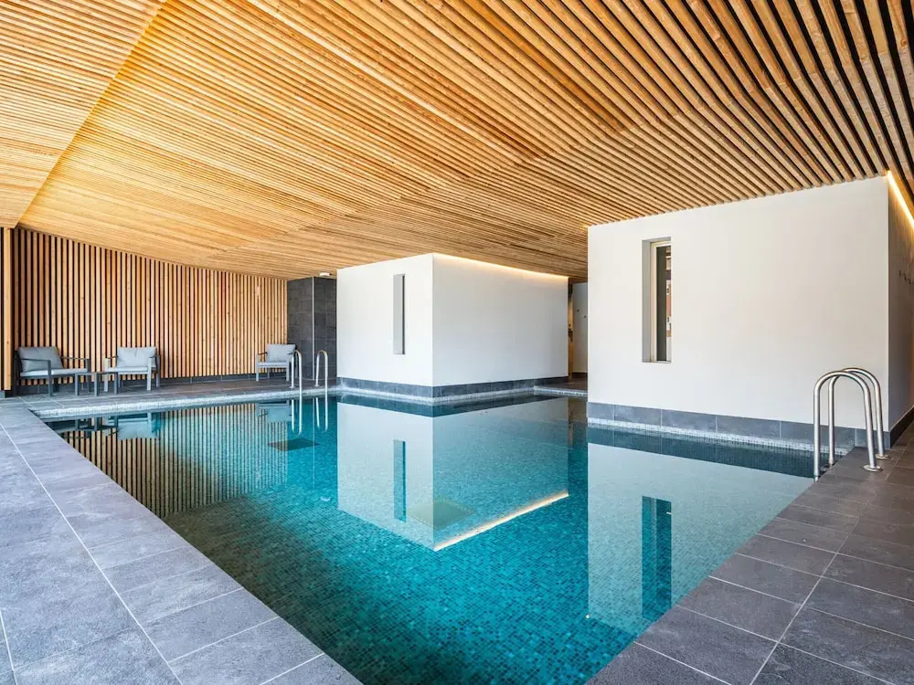 Chalet in Auris-en-oisans With Balcony Views