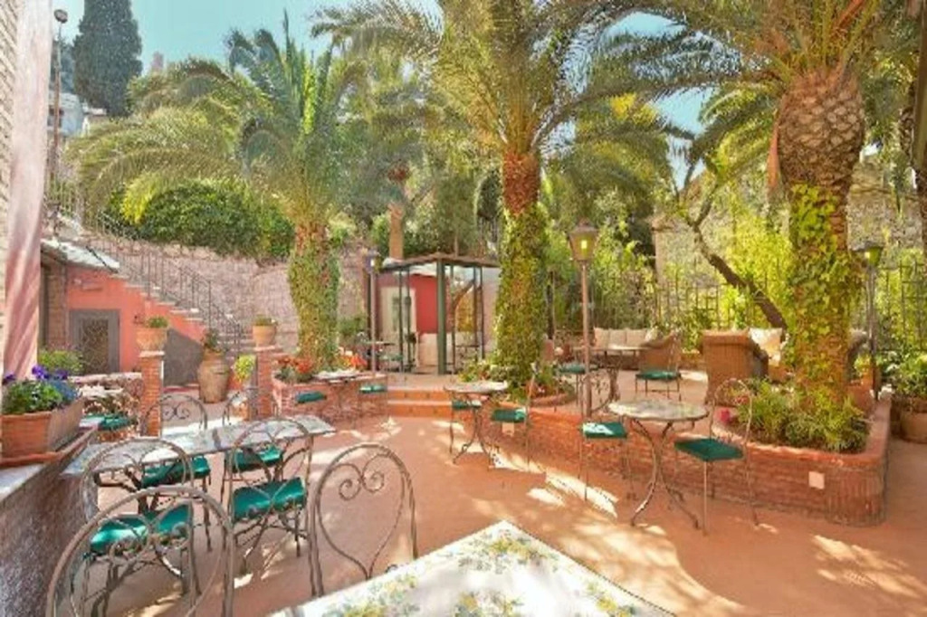 Hotel "La Pensione Svizzera"