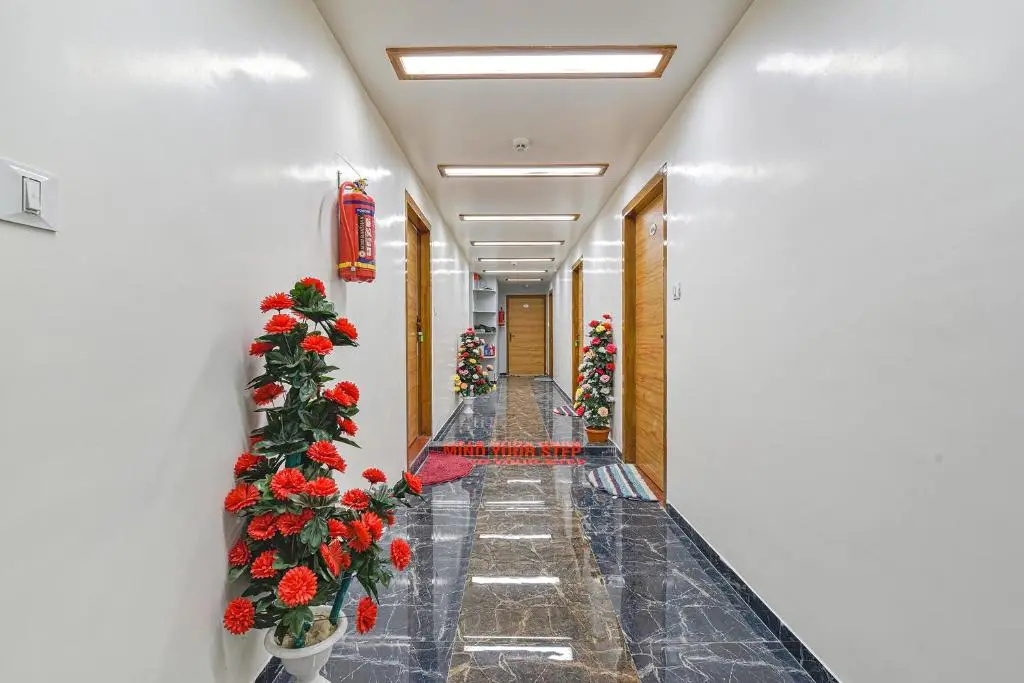 Fabhotel Dev Palace