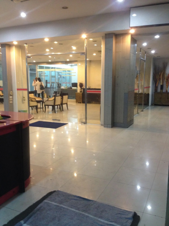 Mall Suites Hotel