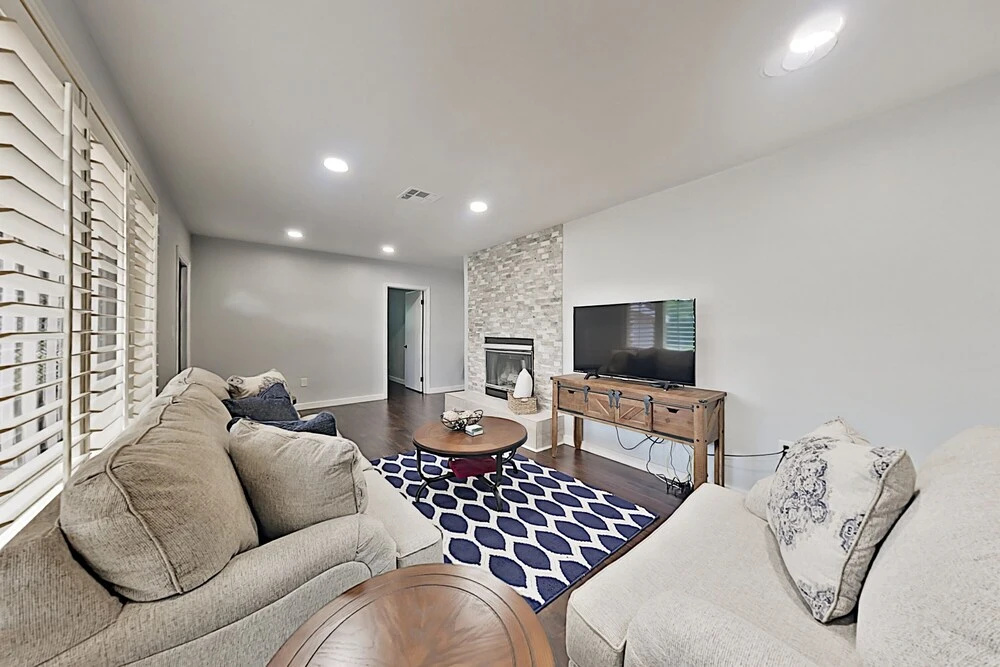 Charming Getaway W/ New Kitchen & Private Backyard 3 Bedroom Home