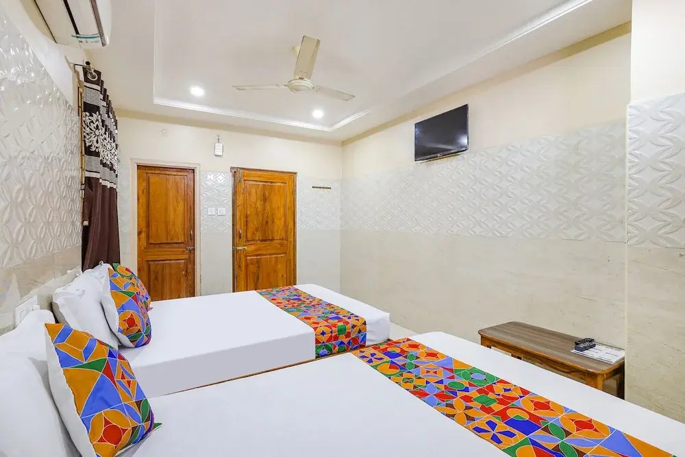 Fabhotel Sree Vishnu Bhavan