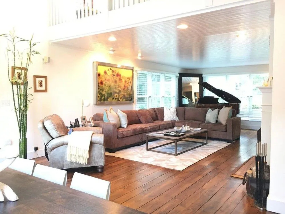 Villa Red Hut