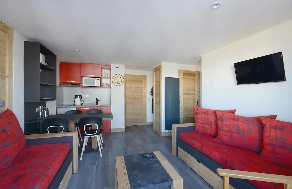 Residence LES Coches Apartment in a Family Resort at the Bottom of the Slopes Bac206