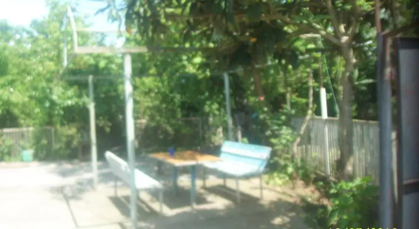 Mari Guest House