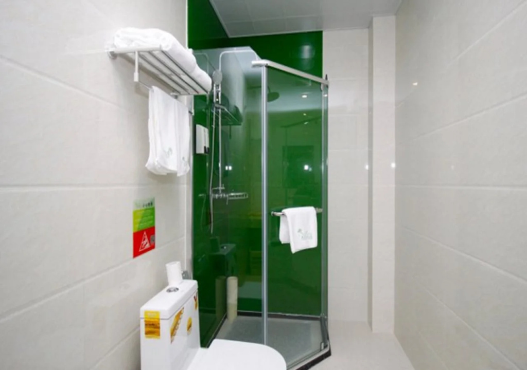Vatica XuZhou XinYi Railway Station Square Hotel