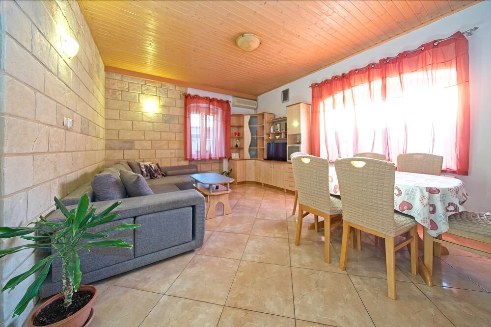 Apartments Diana