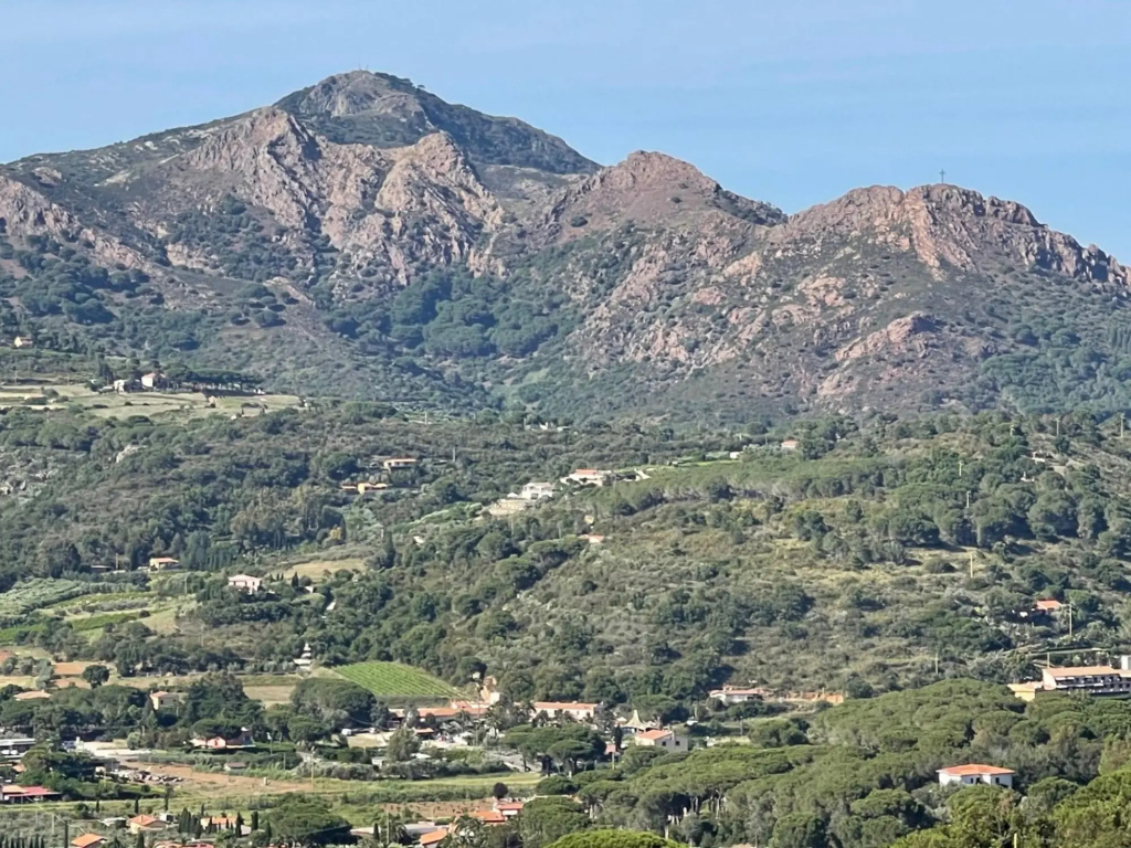 Three-Room Apartment.-San Michele 1