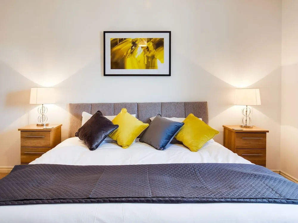 Simplistic Holiday Home in Cheltenham With Garden