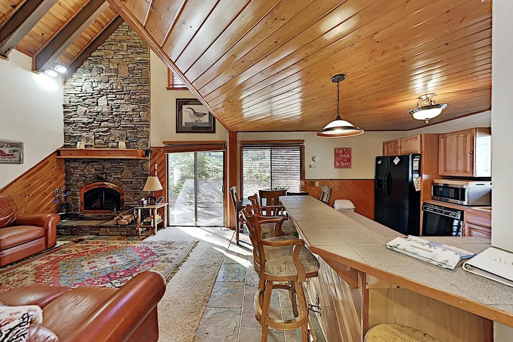 Incline Chalet Near Skiing, Hiking, Casino, and Restaurants home