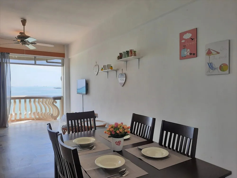 Maison Seaview Suites Port Dickson