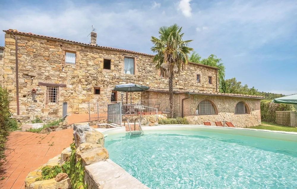 Amazing Home in Castellina in Chianti With 3 Bedrooms and Outdoor Swimming Pool