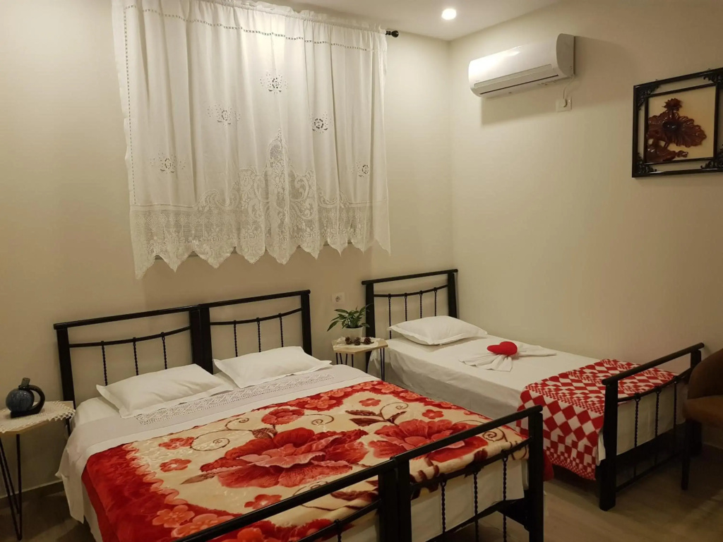 Dimitri Guest House