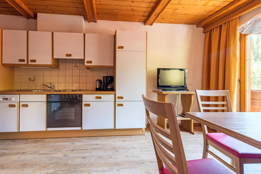 Arina Apartments