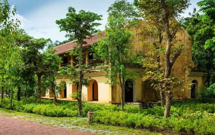 Yen Tu Village