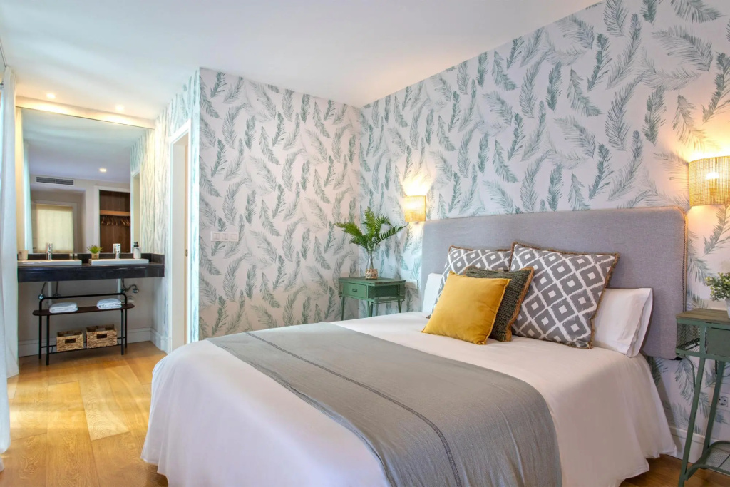 Luxury 2BD apartment in old town Malaga. San Agustin II