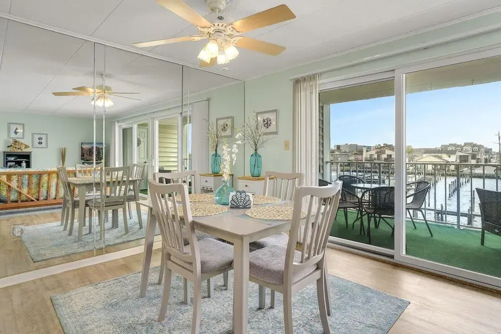 Thunder Island 147d 2 Bedroom Condo by RedAwning