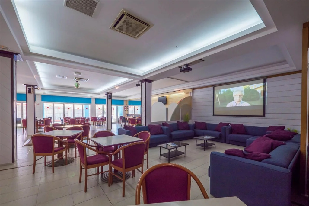 Hotel Golden Sand