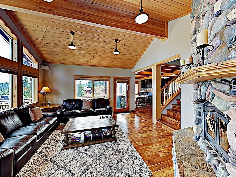 13245 Skislope Way - 4 Br Home