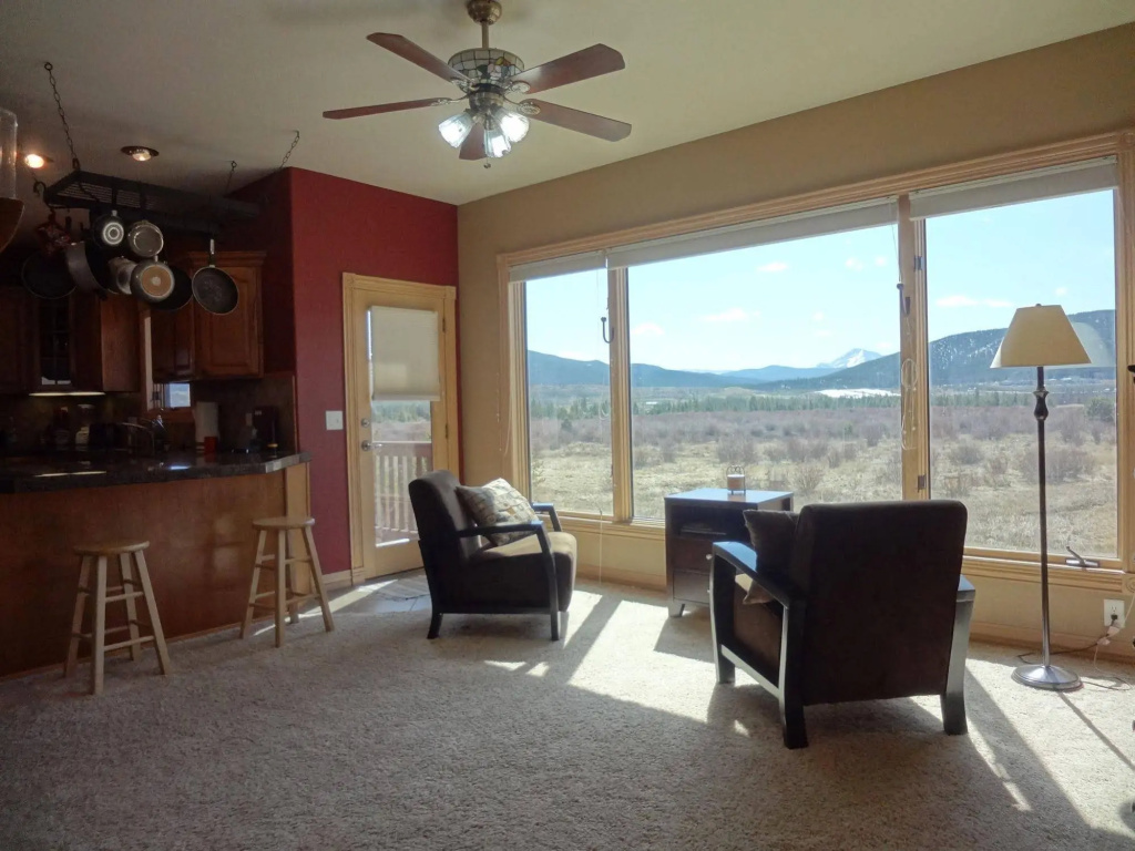 Lakepoint Court