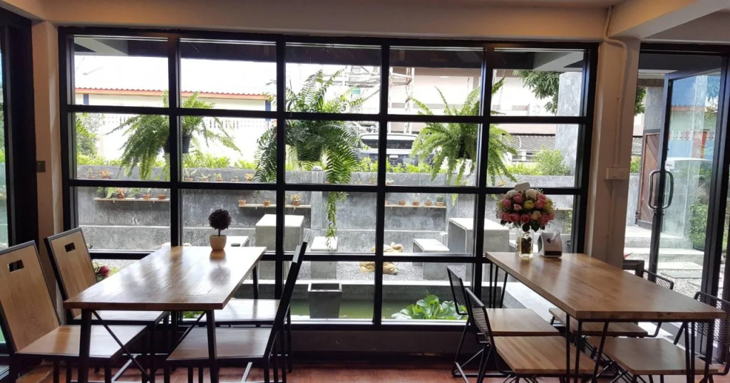 Maya Bed and Food Hostel