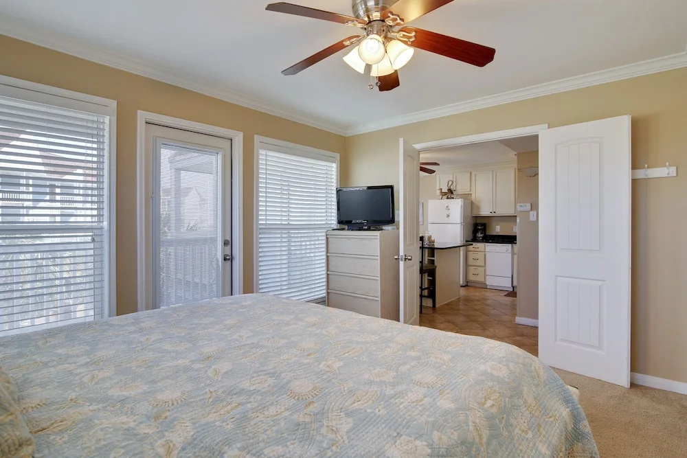 Seascape 1222 2 Bedrooms 2 Bathrooms Condo
