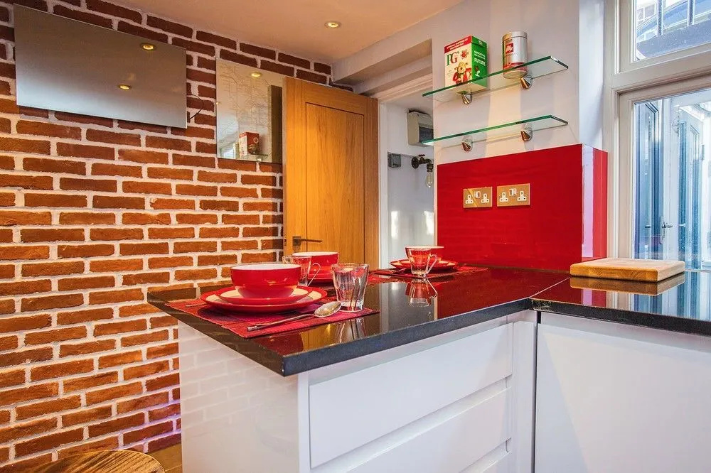 Stunning Central 3 Bed House in Amazing Location