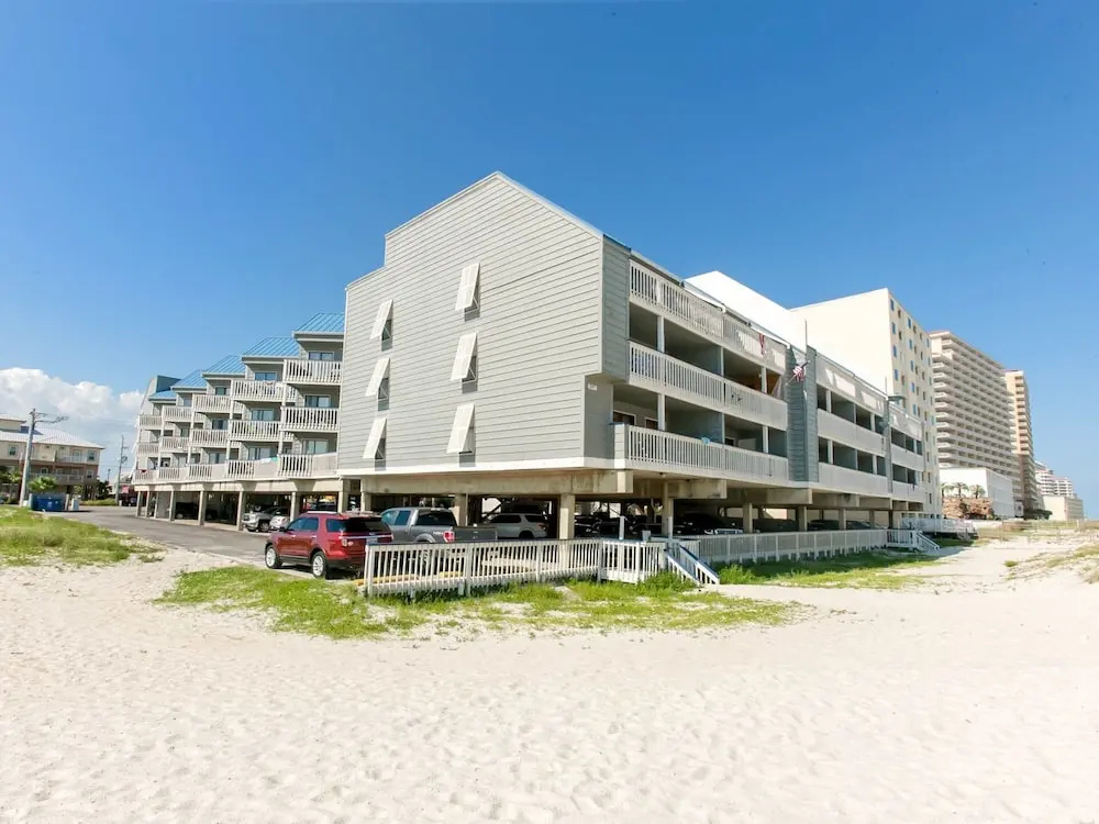 Rega204a 2 Bedroom Condo