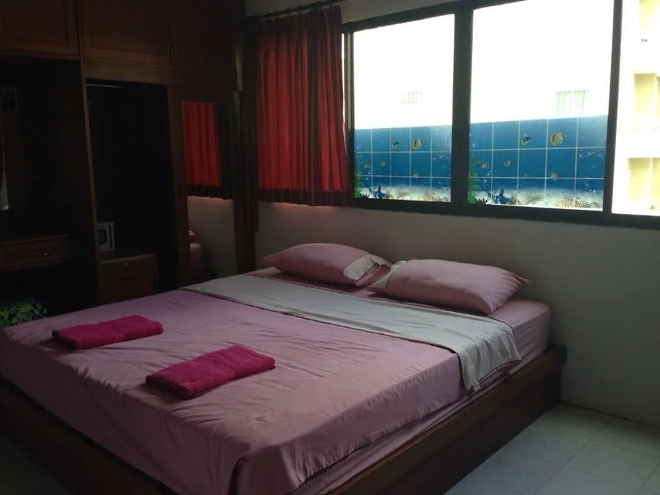 Family Home Guesthouse Phuket