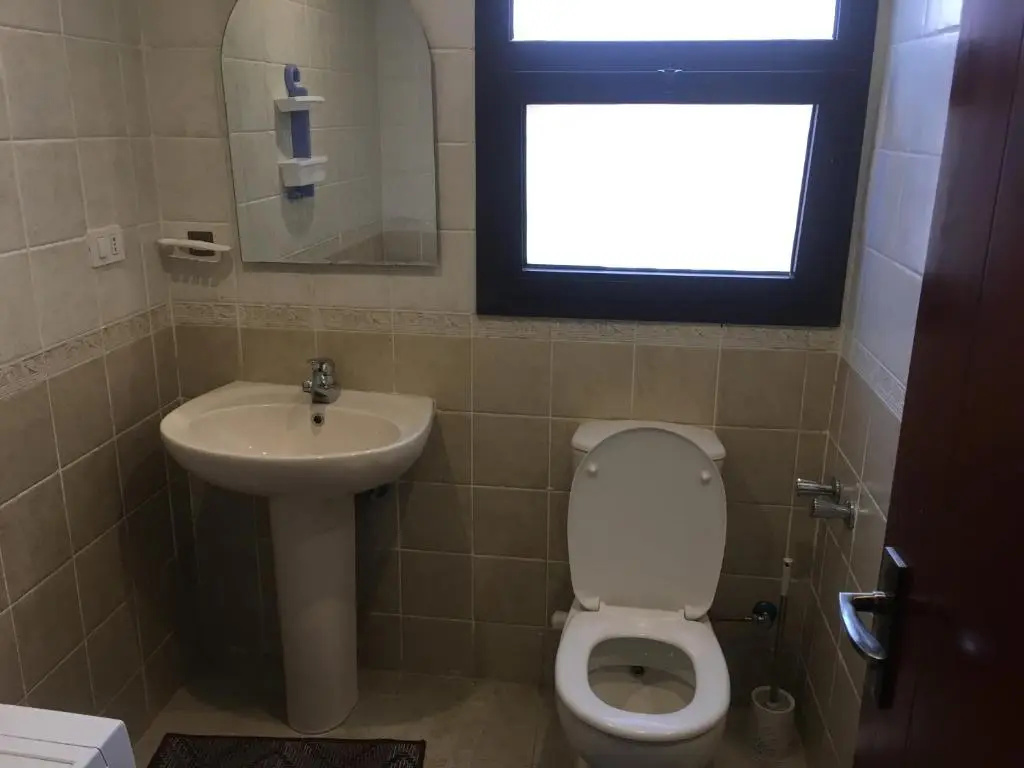 One Bedroom Apt at the View - B104