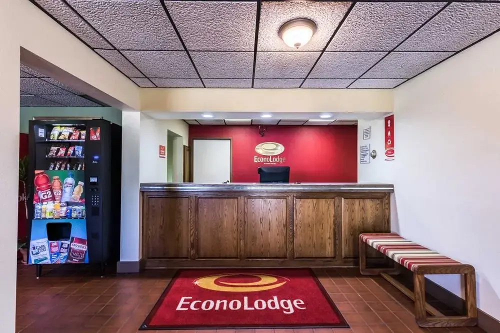 Red Carpet Inn Austin MN