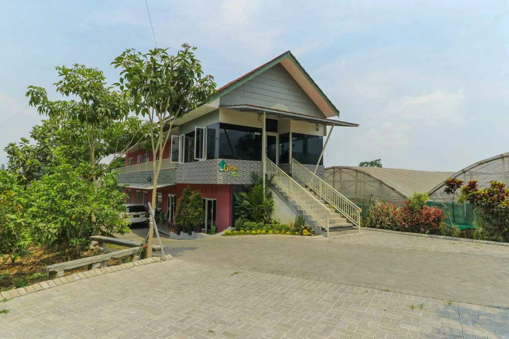 Griya Mulya near Alun Alun Batu Mitra RedDoorz