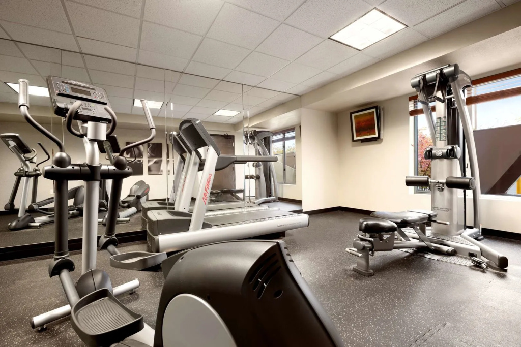 Country Inn & Suites by Radisson, Dearborn, MI