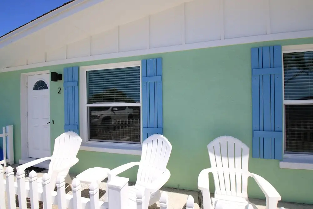 The Anna Maria Island Beach Breeze