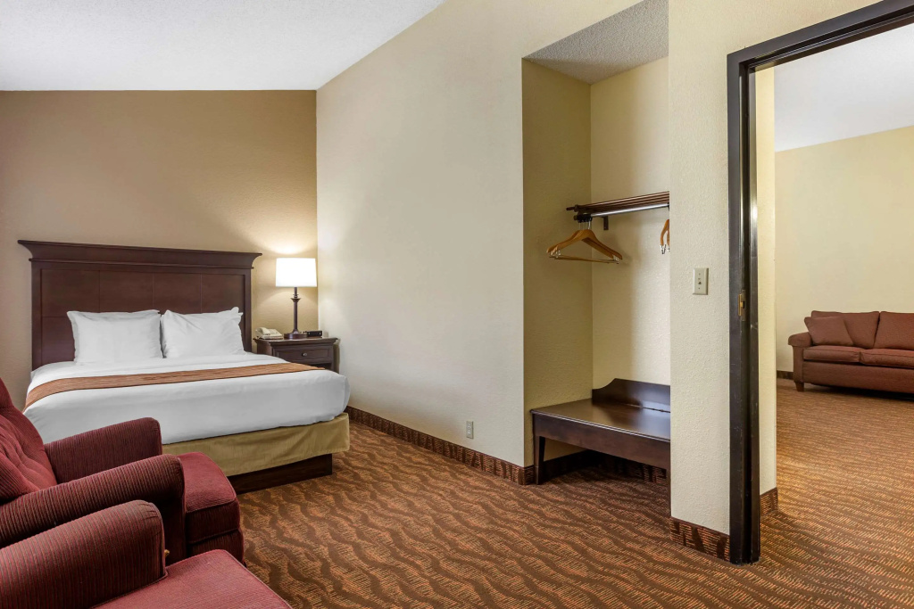 Comfort Inn at Thousand Hills
