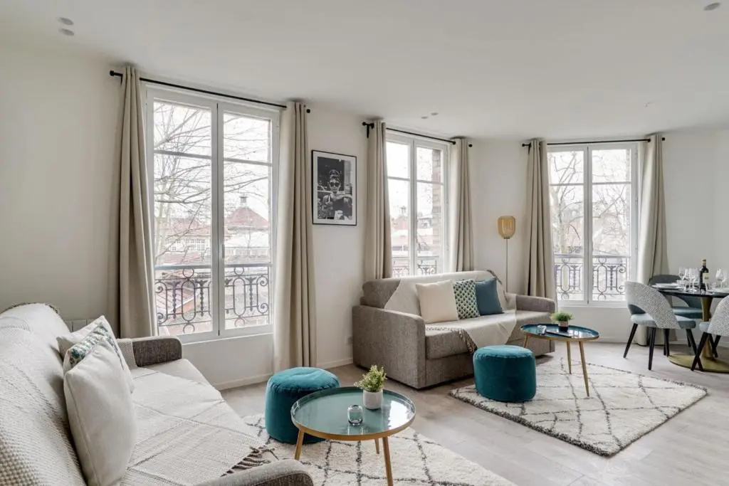 153-Suite Mylene Superb 1 BDR APT Paris