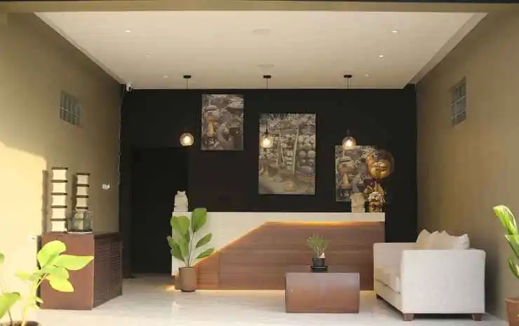 Heroes Hotel