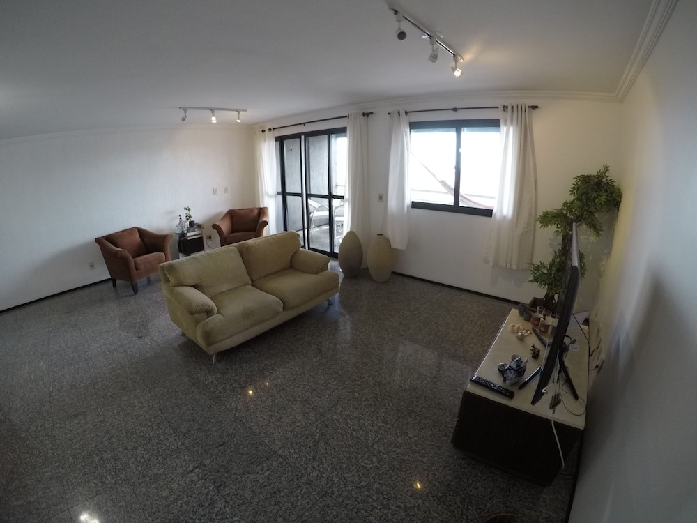 Apartamento amplo no coração da Aldeota