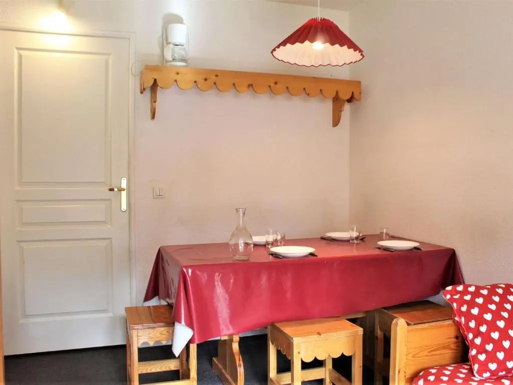 Appartement Risoul, 2 pièces, 5 personnes - FR-1-330-226