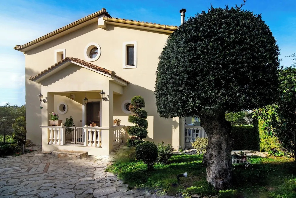 "villa Napolia - Luxury Villa With Amazing Sea View"