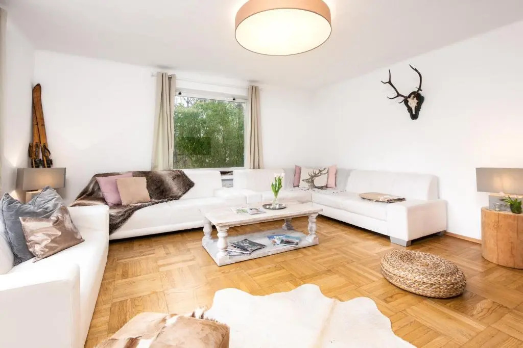 Townhouse RIVA, prime location in the city of Salzburg, 1000m2 backyard