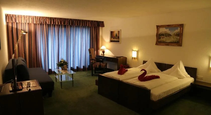 Hotel Montjola Nova