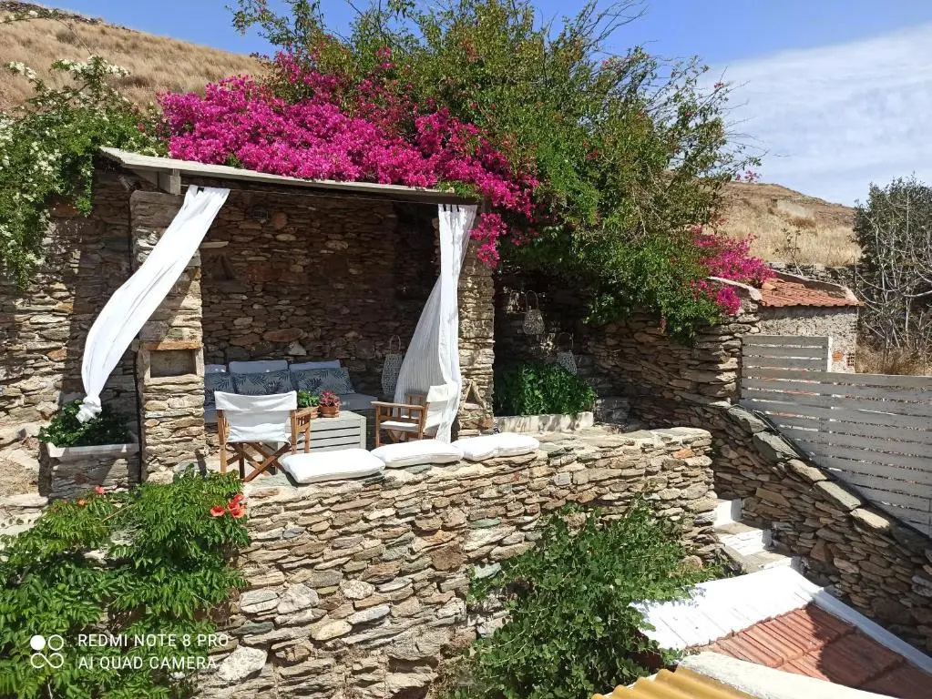 Hidesign Athens Traditional Stone house in Kea