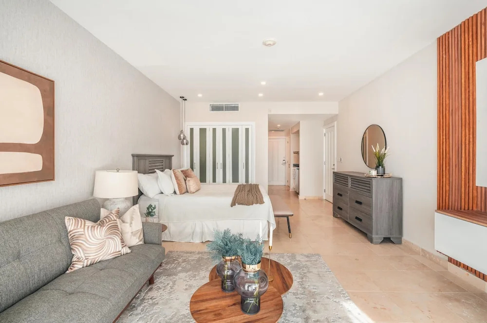 Modern Studio With Ocean View in Punta Palmera