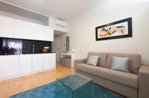 Home At Porto - Aliados Apartments