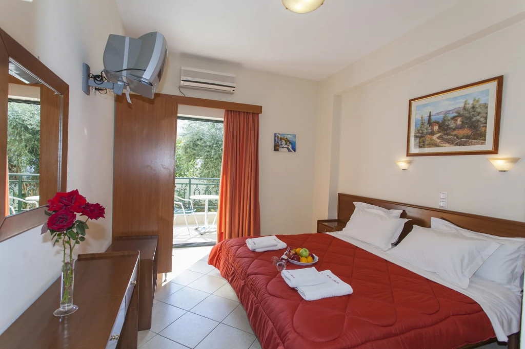 Hotel Loukas Vrachos