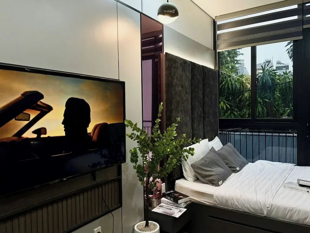 Unite StayCation Nhiêu Tứ