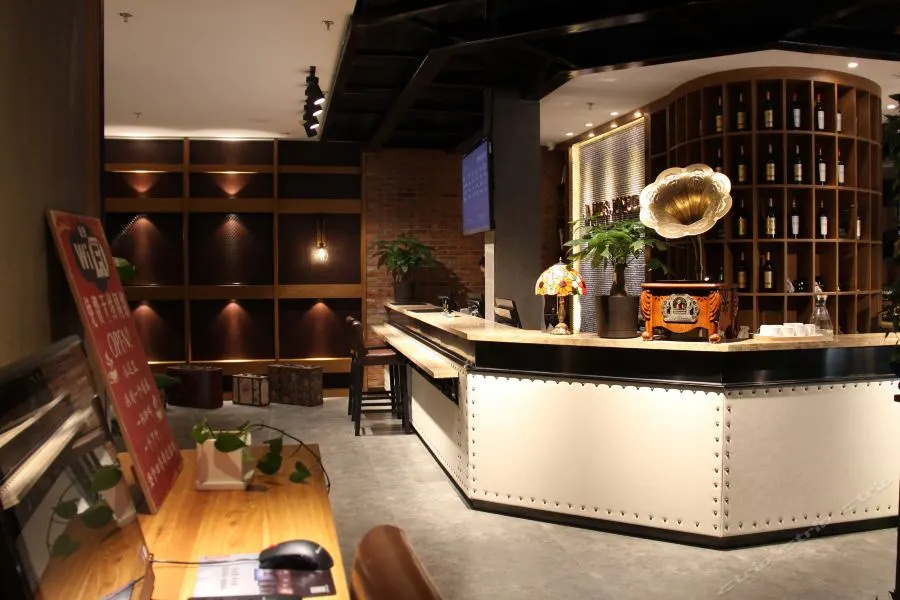 James Joyce Coffetel Zhuozhou City Government Branch