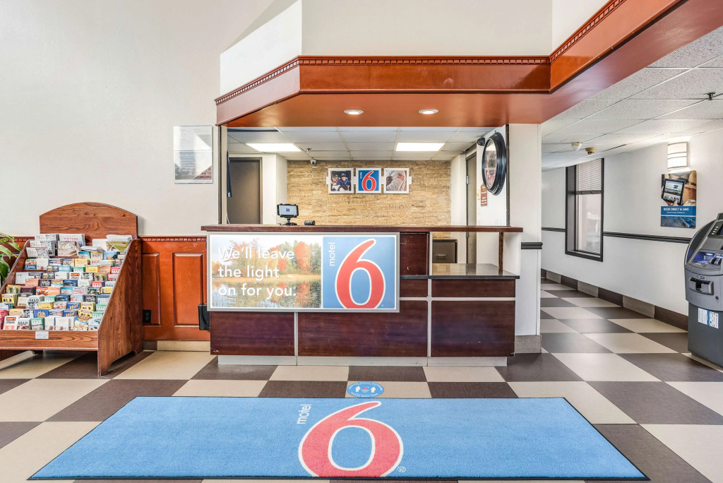 Motel 6-Levittown, PA - Bensalem