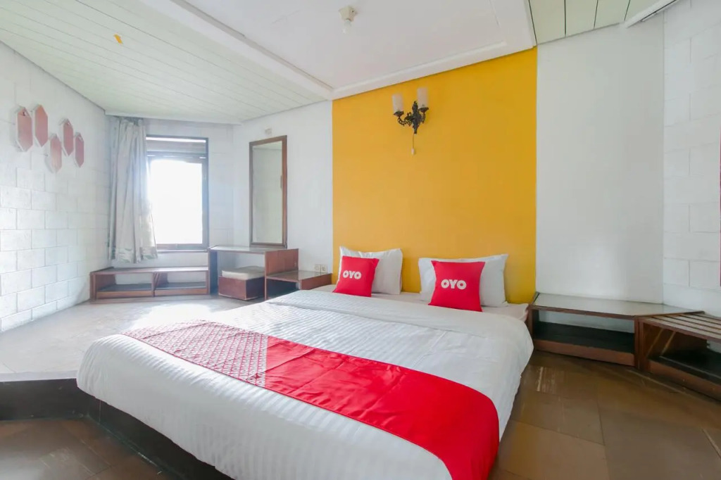 OYO 1996 Koneng Hotel